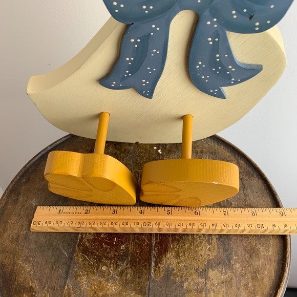 Vintage 1980s Wooden Hand Painted Sitting Apx. 14" White Duck Goose w/ Blue Bow - Picture 3 of 5